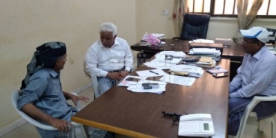 رئيس انتقالي أبين يتفقد كهرباء المحافظة 