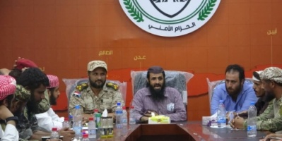 قيادة ألوية الدعم والاسناد تعقد اجتماعها الاول بقادة الدعم والأحزمة الامنية عقب إعلان الإدارة الذاتية للجنوب. 