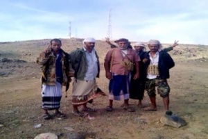 رئيس انتقالي لودر يزور الخطوط الامامية للواء الاماجد بجبهة مكيراس