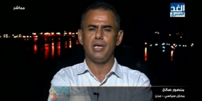 منصور صالح يكشف سبب منع التحويلات الخارجية من عدن 