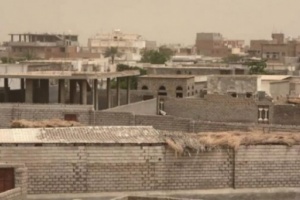 مليشيات الحوثي تواصل قصف الأحياء السكنية في حيس 