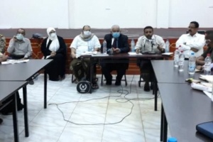 الوالي والوليدي يترأسان لقاء موسعا للقيادات الصحية والطبية في عدن 