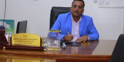 مدير عام خور مكسر: المحافظ سالمين يعرقل الخدمات بالمديرية! 