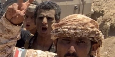 القوات الجنوبية تأسر المئات من عناصر مليشيا الاصلاح بشقرة وتغنم كميات كبيرة من الاسلحة والمعدات