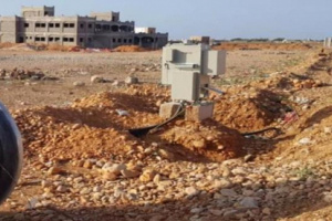 خليفة الإنسانية تواصل مد الكهرباء إلى غرب سقطرى