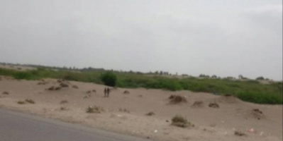 مليشيا الحوثي تشن قصفا مدفعيا على الجبلية بالحديدة. 