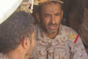 بصاروخ حوثي..  مقتل نجل رئيس هيئة الاركان اليمني