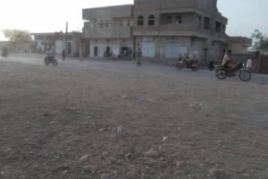 جرائم وانتهاكات الحوثي ثامن جريمة للمليشيات خلال اسبوعين.. إصابة مواطن بشظايا سلاح 23 إثر استهداف الحوثيين للمنازل في حيس.