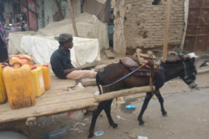  حوطة لحج تغلي جراء أزمة المياه المستمرة منذ اسابيع  