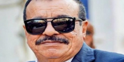 اللواء بن بريك يقدم واجب العزاء في وفاة رئيس مجموعة باثواب الاستثمارية