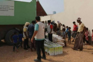  مساعدات الإمارات تُغيث سكان جنوب سقطرى