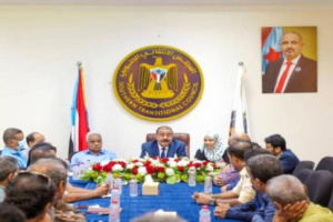 رئيس الإدارة الذاتية يلتقي لجان الرقابة على المؤسسات والمرافق الحكومية