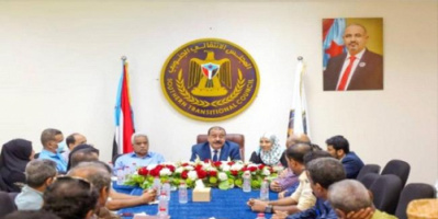 رئيس الإدارة الذاتية يلتقي لجان الرقابة على المؤسسات والمرافق الحكومية