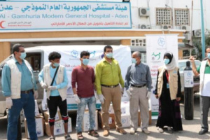 مؤسسة "رحمة حول العالم" ترفد مستشفى الجمهورية مستلزمات طبية لمواجهة كورونا