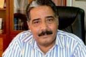  منسقيات المجلس الانتقالي بكليات جامعة عدن تنعي الشخصية السياسية والاجتماعية والٲكاديمية البرفسور د . ناصر علي ناصر 