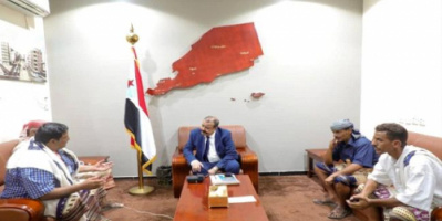 اللواء بن بريك يؤكد لمشائخ ووجهاء لودر حرص الإدارة الذاتية على تأمين احتياجات المنطقة من الخدمات