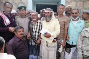 حضره عدد من الشخصيات العسكرية والأمنية..قائد اللواء الخامس دعم وإسناد يعقد لقاء مع مدير عام ردفان، ويشدد على ضرورة الوقوف معه 