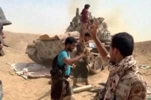 القوات الجنوبية تشن قصف مدفعي على مواقع الإخوان في شقرة