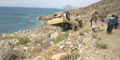 قوة من اللواء الاول مشاة بحري تنتشر في عدة مواقع بسقطرى عقب استهدف موكب للمشاركين في مهرجان جماهيري في مركز جؤه