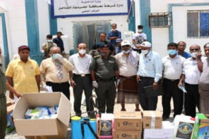 انتقالي حضرموت يقدم مساعدات طبية للعيادة الصحية بأمن الساحل