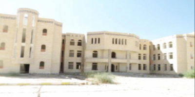  قيادي جنوبي : قوات الاحمر تدافع عن مأرب بنصاب شبوة !!
