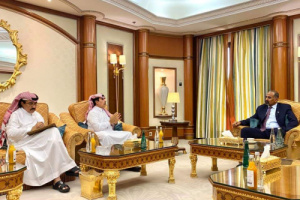الرئيس القائد عيدروس الزُبيدي يستقبل اللواء عبدالله غانم القحطاني والعميد حسن الشهري