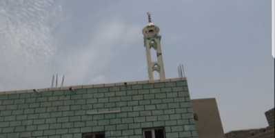 مليشيات الحوثي تستهدف "جامع الرحمن" وتلحق أضرار كبيرة في منارة المسجد بالحديدة