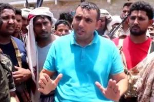 *محافظ سقطرى الهارب رمزي محروس يتوجه لسلطنة عمان بوساطة قطرية ايرانية* 