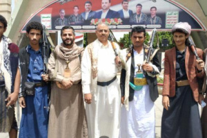  وصول قيادي في حزب الاصلاح و4اخرين الى صنعاء وإعلان انضمامهم لجماعة الحوثي