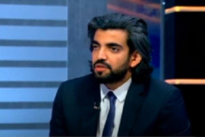 البيض يدعو لمواجهة عبث الشرعية واغراقها البلاد بعملة غير مغطاة