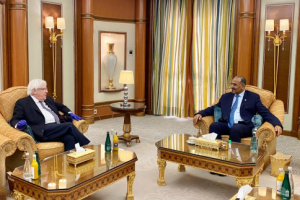 الرئيس القائد عيدروس الزُبيدي يستقبل مبعوث الأمين العام للأمم المتحدة 