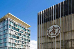 منظمة الصحة العالمية : المدن التي تخفف من قيود كوفيد 19قريبا جدا ممكن أن تغرق بطوفان حالات جديدة 