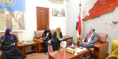 اللواء بن بريك يلتقي رئيسة اللجنة التحضيرية للاتحاد العام للمرأة الجنوبية 