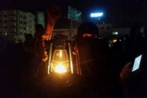 خروج منظومة الكهرباء عن الجاهزية تؤدي إلى انقطاع الكهرباء في مناطق بالعاصمة عدن 