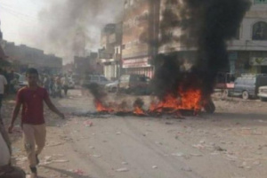 مظاهرات تنديدا بانهيار الخدمات في لودر