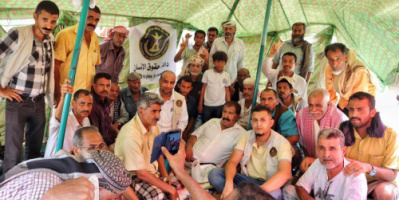 فريق دائرة حقوق الانسان يتفقد مخيم الاعتصام السلمي للمتقاعدين والعسكريين الجنوبين امام مقر التحالف في العاصمة عدن