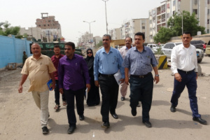 اللجنة المكلفة بمتابعة أوضاع السجون تزور عددا من مراكز الشرط بالعاصمة عدن