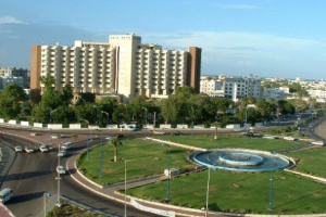 في ظل الحكومة اليمنية الفاسدة .. مأموران يشغلان  منصب مدير لمديرية خور مكسر في عدن 