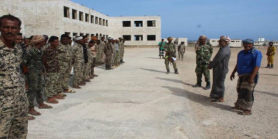 الثقلي يقوم بزيارة تفقدية لمعسكر القوات الخاصة ويطلع على جاهزية منتسبيه