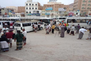 موكب ابناء وادي حضرموت المشارك في مليونية المكلا يصل منطقة العليب