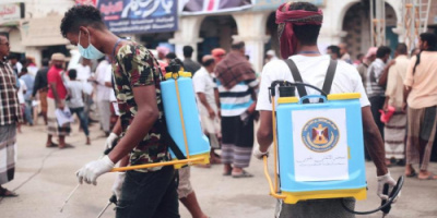 الادارة الذاتية بحضرموت تجري عملية تعقيم لساحة الإحتشاد