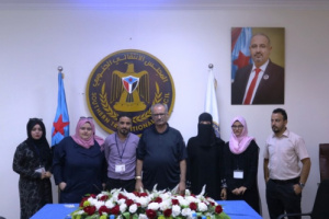 أمانة الانتقالي ومشاورات عدن تبحثان قضية إضراب المعلمين