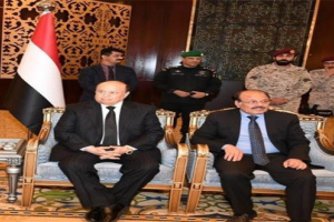 هادي يفجر مفاجأة من العيار الثقيل .. هادي يعين الاحمر نائبا أول وامينا عاما لحزب المؤتمر 