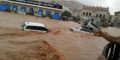 هطول أمطار غزيرة في حضرموت وتلحق أضرارا ب40  منزلا طينيا وعدد من خيم النازحين 
