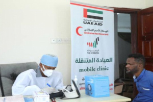  بدعم اماراتي..استأنف مشروع العيادة المتنقلة بالمناطق النائية بحضرموت  