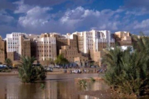  تعرض مباني تاريخية لأضرار بالغة في شبام حضرموت