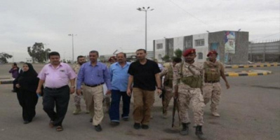 لجنة متابعة أوضاع السجون تزور عددا من المعسكرات ومراكز الشرطة بالعاصمة عدن