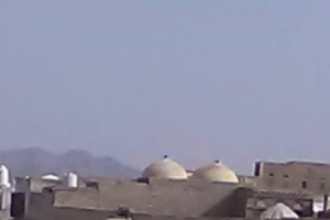 مليشيات الحوثي تطلق قذيفة هاون تسقط على مسجد ومنزل مواطن شمال غرب حيس