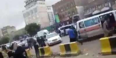 مسلحو المليشيا والزينبيات يعتدين على النساء المتظاهرات بضرب والمطاردة والتهديد