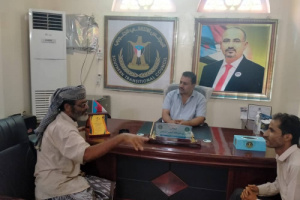 رئيس انتقالي لحج يلتقي قائد المقاومة الجنوبية بمديريتي طور الباحة والمقاطرة  